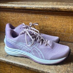 Asics Pink Athletic Shoes Sleek Design Breathable Mesh